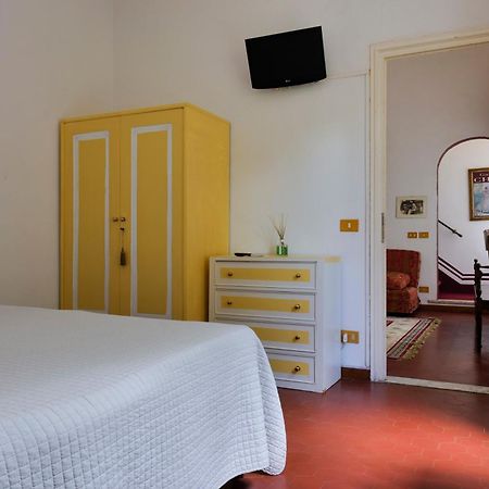 Hotel Club I Pini - Residenza D'Epoca In Versilia Lido di Camaiore Buitenkant foto