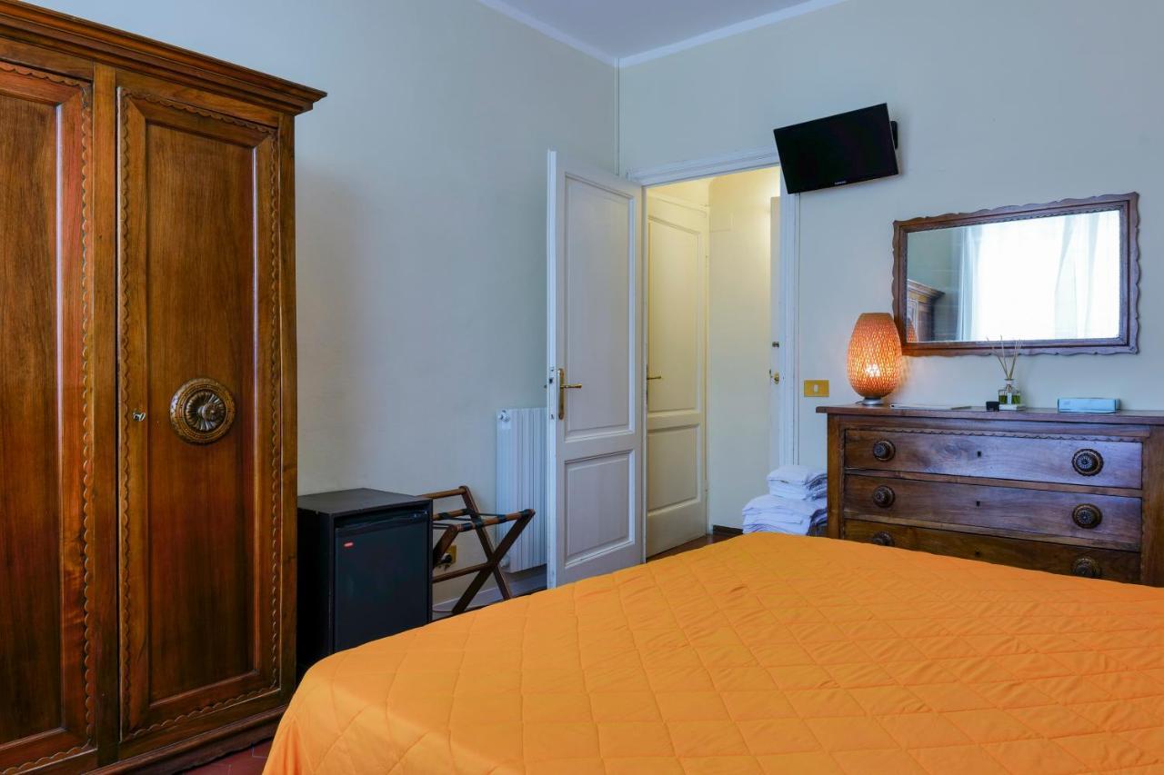 Hotel Club I Pini - Residenza D'Epoca In Versilia Lido di Camaiore Buitenkant foto