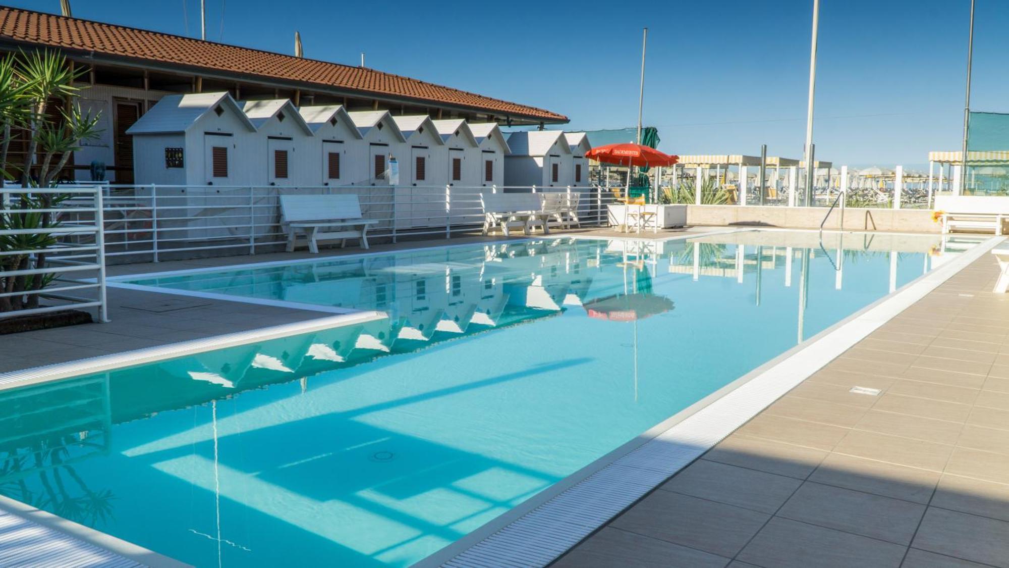 Hotel Club I Pini - Residenza D'Epoca In Versilia Lido di Camaiore Buitenkant foto